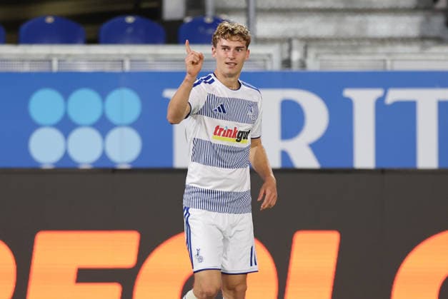 20.09.2026, Fussball 3. Liga, SV Wehen Wiesbaden - MSV Duisburg, v.l., Torjubel zum 0:1 durch Dominik Kother (MSV Duisburg), Goal celebration, celebrate the goal DFL DFB REGULATIONS PROHIBIT ANY USE OF PHOTOGRAPHS AS IMAGE SEQUENCES AND OR QUASI-VIDEO. xdcx Copyright: HMBxMedia Claus