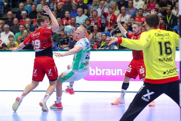 20.09.2026, xgox, Handball - Opel HBL MT Melsungen - SC Magdeburg emspor, v.l. Magnus Saugstrup (Magdeburg, 23) wirft Tor, Torschuetze, erzielt Tor, Treffer, scores the goal Kassel