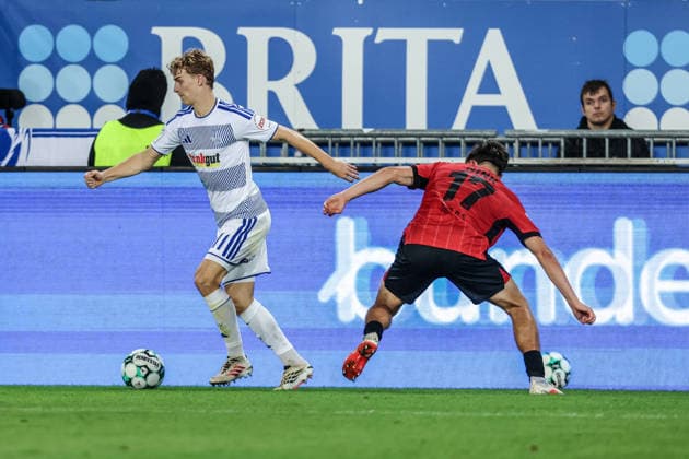 Fussball, 3.Liga Saison 2026 2027 7.Spieltag SV Wehen Wiesbaden - MSV Duisburg 20.09.2026, BRITA-Arena Dominik Kother (MSV Duisburg, 11) Ben Link (Wiesbaden, 17) Wiesbaden BRITA-Arena Hessen Deutschland
