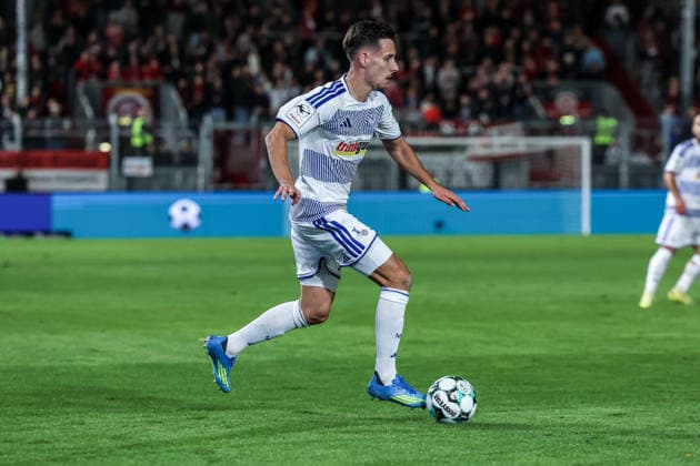 Fussball, 3.Liga Saison 2026 2027 7.Spieltag SV Wehen Wiesbaden - MSV Duisburg 20.09.2026, BRITA-Arena Conor Noß (MSV Duisburg,14) Wiesbaden BRITA-Arena Hessen Deutschland