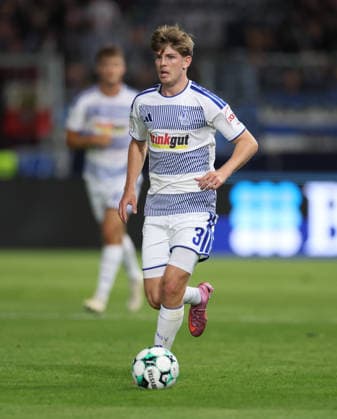 20.09.2026, Fussball 3. Liga, SV Wehen Wiesbaden - MSV Duisburg, v.l., Frederik Christensen (MSV Duisburg) DFL DFB REGULATIONS PROHIBIT ANY USE OF PHOTOGRAPHS AS IMAGE SEQUENCES AND OR QUASI-VIDEO. xdcx Copyright: HMBxMedia Claus