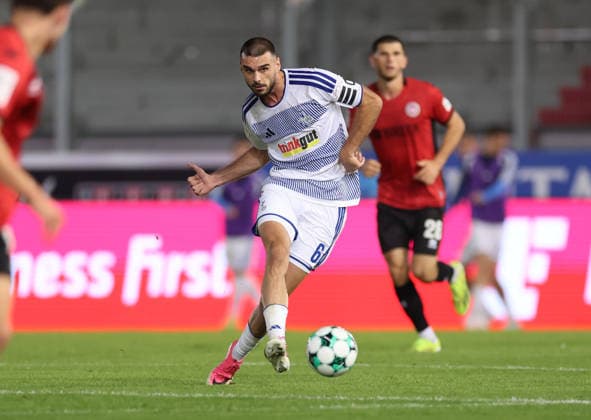 20.09.2026, Fussball 3. Liga, SV Wehen Wiesbaden - MSV Duisburg, v.l., Rasim Bulic (MSV Duisburg) DFL DFB REGULATIONS PROHIBIT ANY USE OF PHOTOGRAPHS AS IMAGE SEQUENCES AND OR QUASI-VIDEO. xdcx Copyright: HMBxMedia Claus