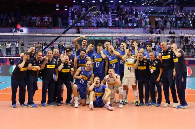 IPA88775830 - Team Italy celebrates its victory during the Italy vs. Denmark match at the CEV Eurovolley Men s tournament in Turin, Italy, on September 20, 2026  Copyright: xClaudioxBenedetto IPAxSportx xx IPA88775830