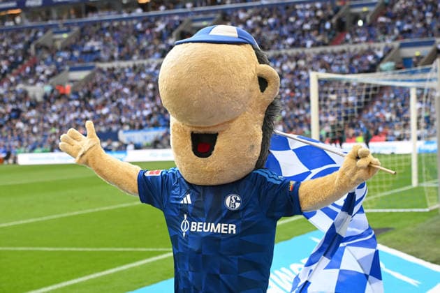 Maskottchen ERWIN, FC Schalke 04 FC Schalke 04 - SV 07 Elversberg 0-0 Fussball 1. Bundesliga, 3.Spieltag, matchday3, Spieltag3, am 20.09.2026 in der Veltins-Arena Gelsenkirchen Deutschland. DFL regulations prohibit any use of photographs as image sequences and or quasi-video Â