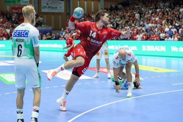 20.09.2026, xgox, Handball - Opel HBL MT Melsungen - SC Magdeburg emspor, v.l. Johannes Golla (Melsungen, 14) wirft Tor, Torschuetze, erzielt Tor, Treffer, scores the goal Kassel