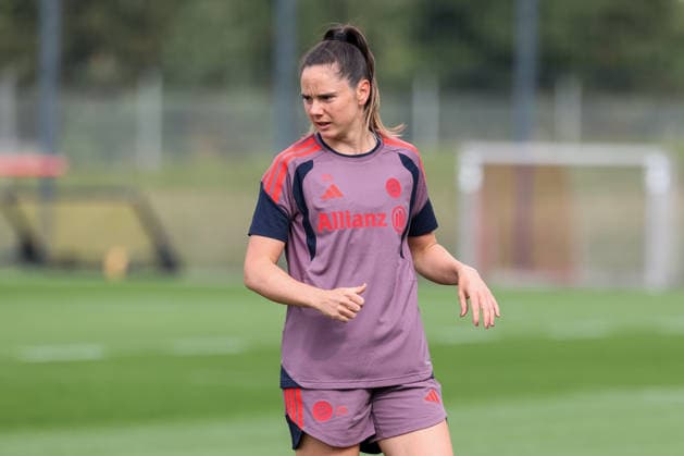 Sarah Zadrazil (FC Bayern Muenchen, 25), GER, FC Bayern Muenchen Frauen Abschlusstraining, Fussball, UEFA Womens Champions League, Saison 2026 2027, 21.09.2026, GER, FC Bayern Muenchen Frauen Abschlusstraining, Fussball, UEFA Womens Champions League, Saison 2026 2027, 21.09.2026 Muenchen Copyright: xEibner-Pressefoto JennixMaulx EP_JML