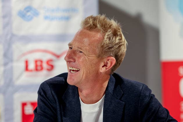 Fabian Wegmann, Sportlicher Leiter des Sparkassen Münsterland Giro. Vorstellung der Streckenverläufe und der Aktionen und Zahlen des in diesem Jahr zum 20. mal stattfindenden Radrennen. In diesem Jahr startet das Radrennen in Borken im Westmünsterland. Borken, Nordrhein-Westfalen, DEU, Deutschland, 21.09.2026 Pressekonferenz Sparkassen Münsterland Giro.