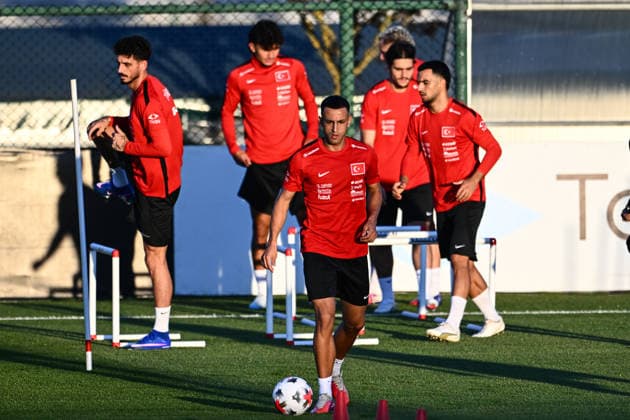 Turkiye national football team begins preparations for France match ISTANBUL, TURKIYE - SEPTEMBER 21: Bartug Elmaz of Turkiye takes part in a training session at the Hasan Dogan National Teams Camp and Training Facilities in Riva as the national team, Nationalteam prepares for its UEFA Nations League A Group 1 match against France in Kocaeli on September 25, in Istanbul, Turkiye, on September 21, 2026. Hakan Akgun Anadolu Istanbul Turkey. Editorial use only. Please get in touch for any other usage.  Copyright: x2026xAnadoluxHakanxAkgunx