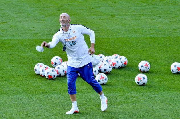 FOOTBALL : Entrainement de l™Equipe de France - 21 09 2026 Fabien Barthez (France) ClairefontaineFrance  Copyright: xBaptistexAutissierx