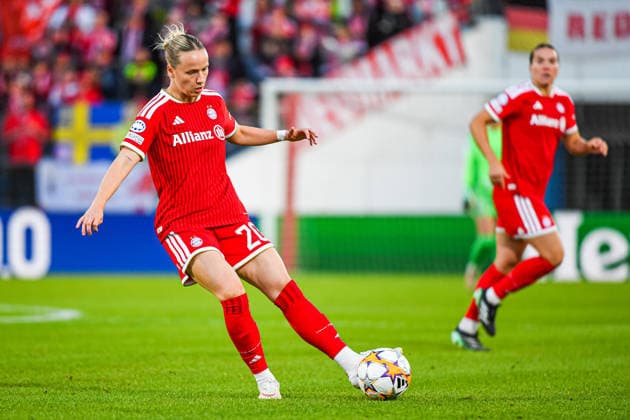 22.09.2026, Unterhaching, Deutschland. UEFA Women s Champions League, 1. Spieltag der Ligaphase: FC Bayern München Frauen gegen Manchester City. UWCL-Auftakt der FC Bayern Frauen und erstes UWCL-Pflichtspiel im neuen Zuhause Sportpark Unterhaching. Franziska Kett (FC Bayern Frauen)