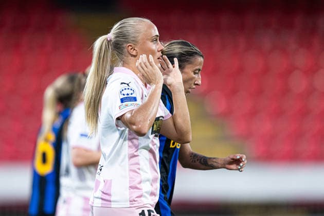 260922 Alva Selerud of Häcken looks dejected during the Women s Champions League football match between Inter and Häcken on September 22, 2026 in Monza. Photo: Carl Sandin BILDBYRAN kod CS CS0982 fotboll football soccer fotball uefa womens champions league inter häcken dam bbeng depp Copyright: CARLxSANDIN BB260922CS063