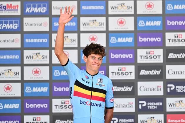 UCI 2026 Road World Championship, WM, Weltmeisterschaft Montreal 22 09 2026 MONTREAL, CANADA - SEPTEMBER 22 : silver medal De Smet Vic (BEL) pictured during the podium ceremony of the Men Junior Individual Time Trial of the 2026 UCI Road World Championships 93th edition an UCI World Championships cycling race of 20.3 km with start in Montreal and finish in Montreal on September 22, 2026 in Montreal, Canada, 22 09 2026 Montreal Canada  Copyright: xPeterxDexVoechtx