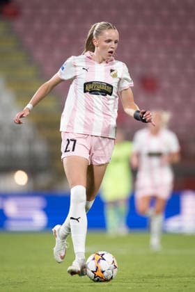 260922 Thelma Palmadottir of Häcken during the Women s Champions League football match between Inter and Häcken on September 22, 2026 in Monza. Photo: Carl Sandin BILDBYRAN kod CS CS0982 fotboll football soccer fotball uefa womens champions league inter häcken dam bbeng fotboll football soccer fotball uefa womens champions league inter häcken dam bbeng Copyright: CARLxSANDIN BB260922CS113