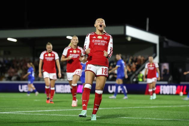 Arsenal v HB Koge Women 22 September 2026, Borehamwood - UEFA Women™s Champions League - Arsenal v HB Koge Women - Chloe Kelly of Arsenal celebrates scoring the opening goal before it is disallowed by VAR - Photo: Charlotte Wilson Offside. Borehamwood UK Copyright: xCharlottexWilsonx xOffsidexOffside