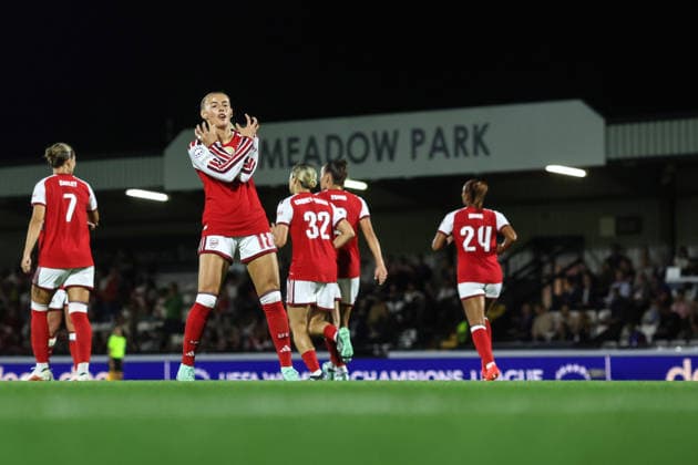 Arsenal v HB Koge Women 22 September 2026, Borehamwood - UEFA Women™s Champions League - Arsenal v HB Koge Women - Chloe Kelly of Arsenal celebrates scoring the opening goal before it is disallowed by VAR - Photo: Charlotte Wilson Offside. Borehamwood UK Copyright: xCharlottexWilsonx xOffsidexOffside