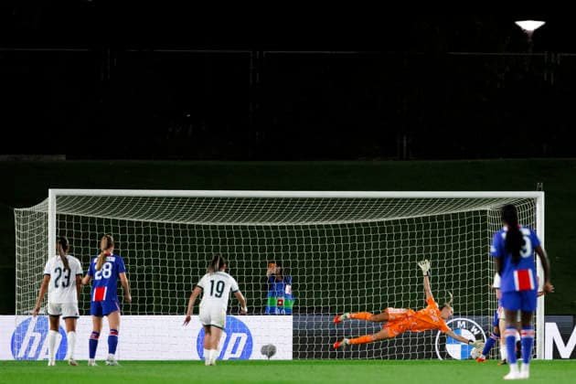 UEFA Women s Champions League - Real Madrid vs Paris Saint-Germain MADRID, SPAIN -September 22:Sakina Karchaoui of Paris Saint-Germain scores a goal during the UEFA Women s Champions League match between Real Madrid and Paris Saint-Germain at Alfredo Di Stefano stadium in Madrid.(Photo by Guille Martinez f22photo) Madrid Alfredo Di Stefano Stadium Spain Copyright: xGuillermoxMartinezx