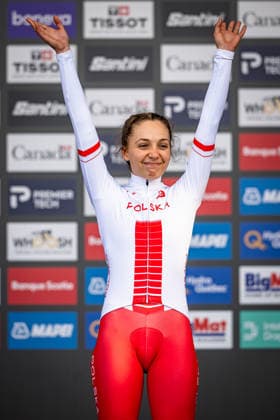 OKRUCIÅƒSKA Maria: UCI Road cycling, Rad, Radsport, Strasse World Championships - Montreal Canada 2026 OKRUCIÅƒSKA Maria ( POL ) Poland Winner - First Place - Award Ceremony Medal Ceremony Podium - Hochformat hoch vertikal Portrait - Event Veranstaltung: UCI Road Cycling World Championships Montreal-Canada 2026 - Category Kategorie: Cycling - Road Cycling World Championships Elite Women U19 - Location Ort: North America - Canada - Quebec - Montreal - Start: Montreal - Finish: Montreal Individual Time Trail ( ITT ) - Distance: 10,7 km - Date Datum: 22.09.2026 Tuesday Day 3 -