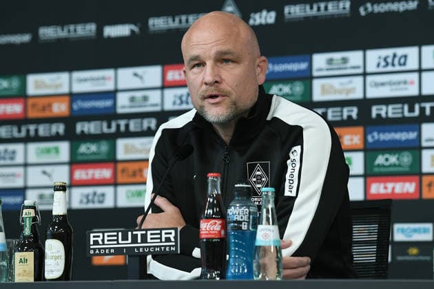 Vorstellung von Alexander Blessin als neuer Cheftrainer von Borussia Mönchengladbach am 23.09.2026 im ista-Borussia-Park in Mönchengladbach Rouven Schröder ( Head of Sports Mönchengladbach )
