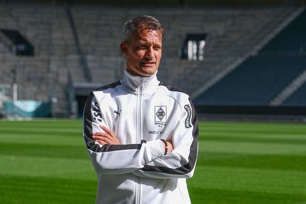 23.09.2026, xydrx, Fußball, Pressekonferenz Borussia Mönchengladbach, Offizielle Trainervorstellung im ista-Borussia-Park, Saison 2026 2027: Alexander Blessin (Cheftrainer Borussia Moenchengladbach) DFB regulations prohibit any use of photographs as image sequences and or quasi-video. Copyright: HMBxMedia YannisxDreimann