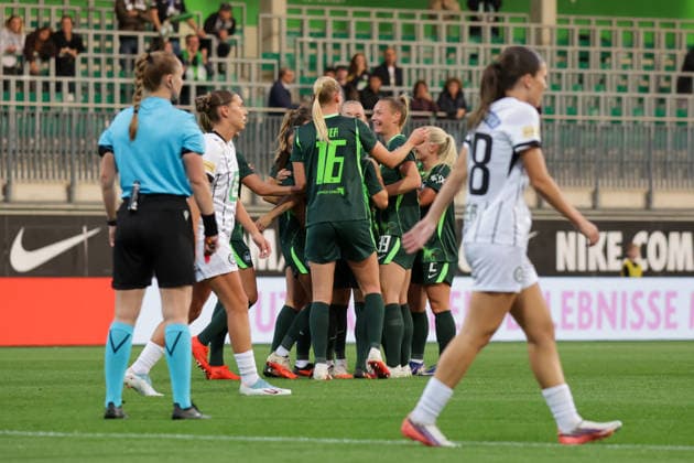 23.09.2026, xgrfx, Fussball UEFA Womens Europa Cup , VfL Wolfsburg - SK Sturm Graz v.l. Tor, Ella Peddemors zum 1:0 (VfL Wolfsburg) AOK Stadion