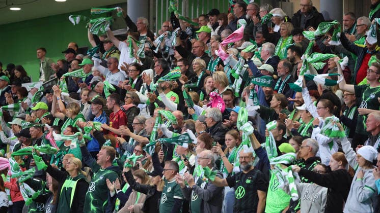 VfL vs. Graz, EL Quali Frauen, Wolfsburg, 23.09.2026, Fußball, Frauen, VfL Wolfsburg vs. SK Sturm Graz, UEFA Women s Europa Cup Qualifikation, 2. Runde, Saison 2026 2027: VfL Fans AOK Stadion Niedersachsen Deutschland