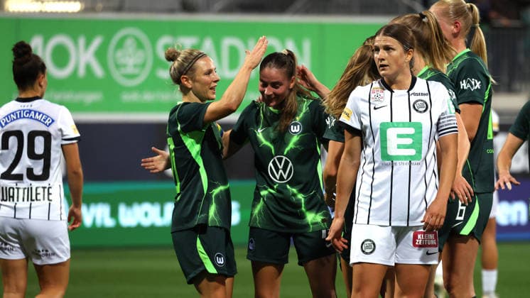 VfL vs. Graz, EL Quali Frauen, Wolfsburg, 23.09.2026, Fußball, Frauen, VfL Wolfsburg vs. SK Sturm Graz, UEFA Women s Europa Cup Qualifikation, 2. Runde, Saison 2026 2027: Smilla Vallotto (VfL Wolfsburg) jubelt mit der Mannschaft nach ihrem Tor zum 3:0 AOK Stadion Niedersachsen Deutschland