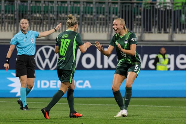 23.09.2026, xgrfx, Fussball UEFA Womens Europa Cup , VfL Wolfsburg - SK Sturm Graz v.l. Tor, Svenja Huth zum 4:0 (VfL Wolfsburg) AOK Stadion