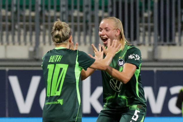 23.09.2026, xgrfx, Fussball UEFA Womens Europa Cup , VfL Wolfsburg - SK Sturm Graz v.l. Tor, Svenja Huth zum 4:0 (VfL Wolfsburg) AOK Stadion