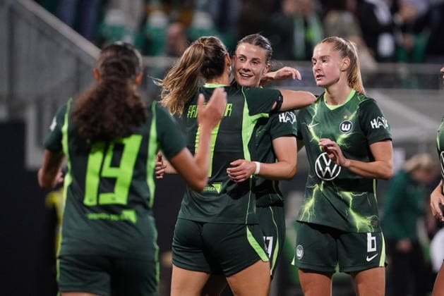 Deutschland: Fussball UEFA Women s Europa Cup 2026 2027, 2. Qualifikationsrunde, Hinspiel - VfL Wolfsburg vs SK Sturm Graz - AOK Stadion (Wolfsburg): Tor und Torjubel zum Katharina Piljic (VfL Wolfsburg Women, 17) Copyright: xAymanxAlahmedx