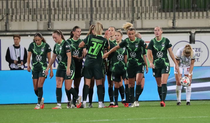 Torjubel 5-1 durch Katharina Piljic (VfL Wolfsburg) Fussball, Frauen, Saison 2026 2027, UEFA, Womens Europa Cup Qualifikation, 2.Runde, AOK stadion Wolfsburg, VfL Wolfburg gegen Sturm Graz