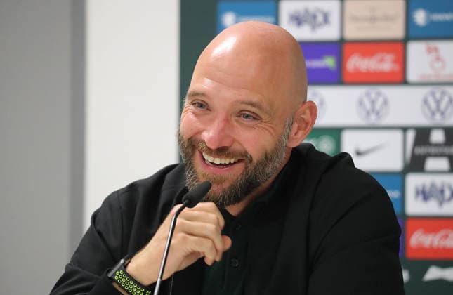 Cheftrainer Stephan Lerch (VfL Wolfsburg) in der Pressekonferenz nach dem Spiel Fussball, Frauen, Saison 2026 2027, UEFA, Womens Europa Cup Qualifikation, 2.Runde, AOK stadion Wolfsburg, VfL Wolfburg gegen Sturm Graz, 6-1