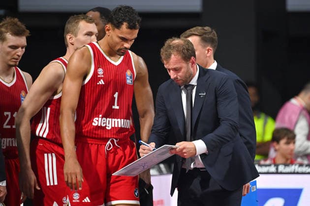Trainer Anton GAVEL (FCB) Gestik,gibt Anweisungen, Oscar DA SILVA (FCB). Basketball BBL,Saison 2026 2027 FC Bayern Muenchen-Alba Berlin am 26.09.2026, BMW Park