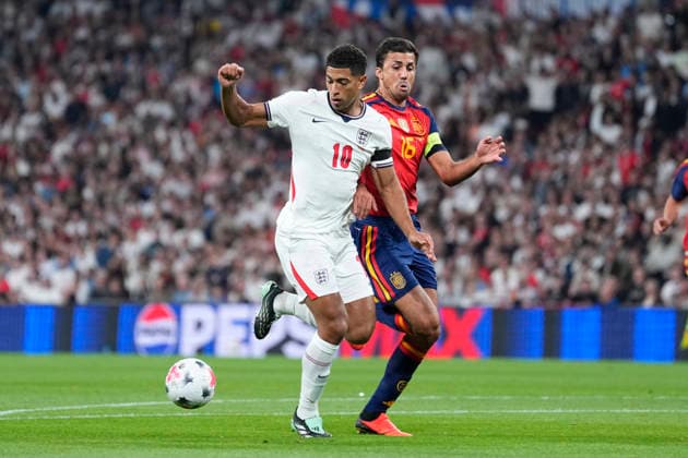 September 26, 2026, London, London, England: Jude Bellingham of England and Rodri Hernandez of Spain in action during the UEFA Nations League 2026 27 League Phase MD1 Group A3 match between England and Spain at Wembley Stadium on September 26, 2026, in London, England. London England - ZUMAa181 20260926_zaa_a181_170 Copyright: xDennisxAgyemanx