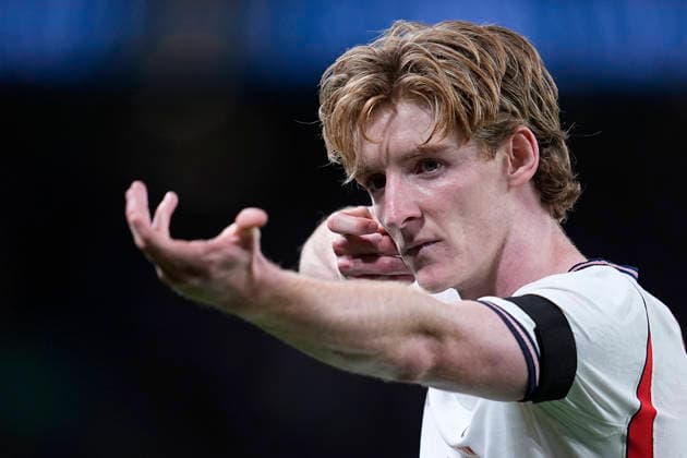 September 26, 2026, London, London, England: Anthony Gordon of England celebrates after scoring his team s first goal during the UEFA Nations League 2026 27 League Phase MD1 Group A3 match between England and Spain at Wembley Stadium on September 26, 2026, in London, England. England V Spain - UEFA Nations League 2026 27 League Phase MD1 Group A3  - ZUMAa181 20260926_zaa_a181_168 Copyright: xDennisxAgyemanx