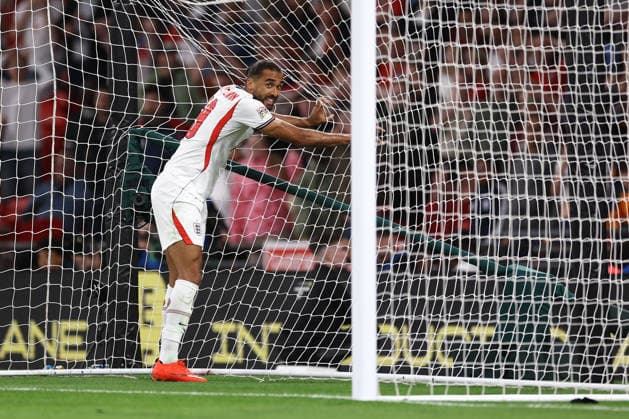 England v Spain 26 September 2026, London - UEFA Nations League - England v Spain - Dominic Calvert-Lewin of England presses against the net - Photo: Jacques Feeney Offside. London UK Copyright: xJacquesxFeeneyx xOffsidexOffside