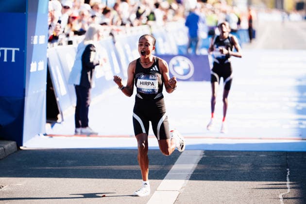 27.09.26, BMW Berlin Marathon 2026, Berlin Bedatu Hirpa (ETH) 2. Place finish arrival celebration Berlin Berlin BE Deutschland