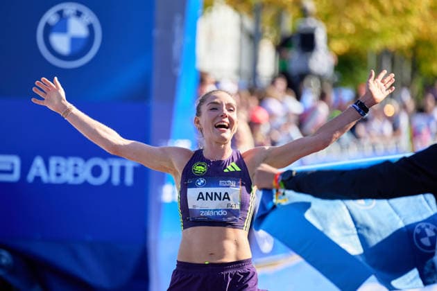 Anna Langerwisch, (GER), beste deutsche Laeuferin, Zieleinlauf, GER, BMW Generali Berlin Marathon 2026, 27.09.2026 GER, BMW Generali Berlin Marathon 2026, 27.09.2026 Berlin