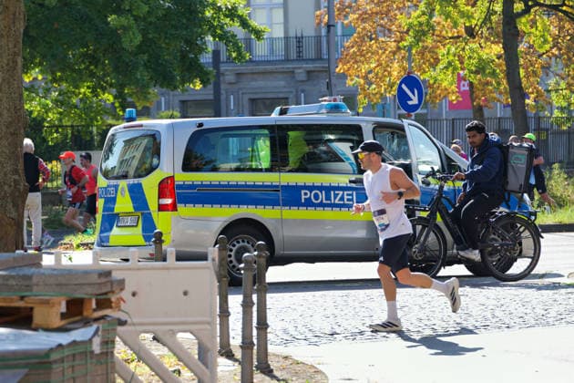 Berlin,27.09.2026, 52.BMW BERLIN-MARATHON,Impressionen vom Hohenzollerndamm im Bezirk Wilmersdorf