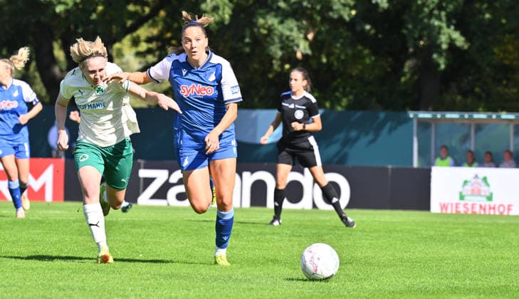 27.09.2026 - Fussball - Saison 2026 2027 - DFB Pokal Vereinspokal Frauen Damen - 01. Runde: SpVgg Greuther Fürth ( Kleeblatt ) - TSG 1899 Hoffenheim - Sportfoto Zink - xwoxzix - regulations prohibit any use of photographs as image sequences and or quasi-video - Amelie Graupner (17, SpVgg Greuther Fürth ) Lisann Kaut (4, TSG Hoffenheim )