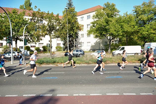 Berlin,27.09.2026, 52.BMW BERLIN-MARATHON,Impressionen vom Hohenzollerndamm im Bezirk Wilmersdorf