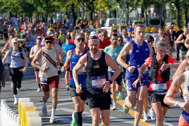 Berlin,27.09.2026, 52.BMW BERLIN-MARATHON,Impressionen vom Hohenzollerndamm im Bezirk Wilmersdorf