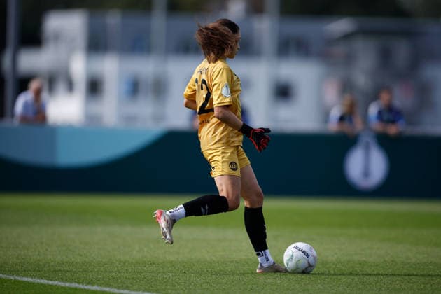Fußball I Frauen I Saison 2026-2027 I DFB Pokal I FC Schalke 04 - SGS Essen I 27.09.2026 Julia Kassen (32, SGS Essen) Freisteller, Nahaufnahme, Porträt, Portrait, Einzelfoto, Einzelbild, Körper Gelsenkirchen Parkstadion Nordrhein-Westfalen Deutschland Copyright: xLobeca CedricxSiefkerx