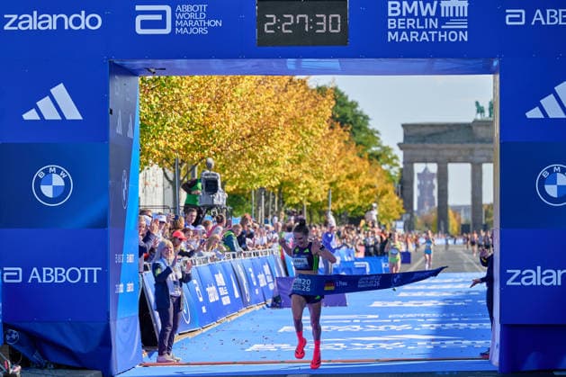 Anna Langerwisch, (GER), beste deutsche Laeuferin, Zieleinlauf, GER, BMW Generali Berlin Marathon 2026, 27.09.2026 GER, BMW Generali Berlin Marathon 2026, 27.09.2026 Berlin