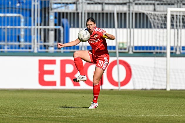 Fußball I Frauen I Saison 2026-2027 I DFB-Pokal I 1. FC Magdeburg - 1. FC Union Berlin I 27.09.2026 Samantha Steuerwald (19, 1. FC Union Berlin) bei der Ballannahme Freisteller, Nahaufnahme, Porträt, Portrait, Einzelfoto, Einzelbild, Körper Magdeburg Avnet Arena (Heinz-Krügel-Platz 1) Sachsen-Anhalt Deutschland Copyright: xLobeca InesxHähnelx