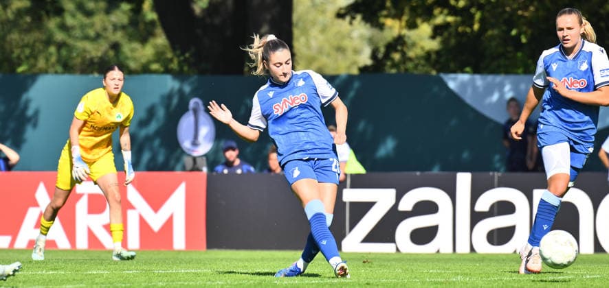 27.09.2026 - Fussball - Saison 2026 2027 - DFB Pokal Vereinspokal Frauen Damen - 01. Runde: SpVgg Greuther Fürth ( Kleeblatt ) - TSG 1899 Hoffenheim - Sportfoto Zink - xwoxzix - regulations prohibit any use of photographs as image sequences and or quasi-video - Janna Grimm (26, TSG Hoffenheim ) erzielt Treffer Tor Torschuß zum 1:4