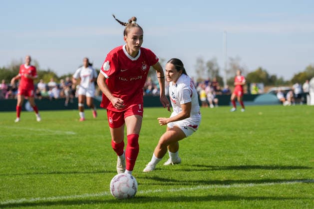 DFB-Pokal der Frauen: SC Sand vs. VfL Wolfsburg, 27.09.2026 Sophia Kleinherne (VfL Wolfsburg, 4) am Ball nach einem Zweikampf DFB-Pokal der Frauen: SC Sand vs. VfL Wolfsburg, Adams Arena, 27.09.2026 DFB DFL REGULATIONS PROHIBIT ANY USE OF PHOTOGRAPHS AS IMAGE SEQUENCES AND OR QUASI-VIDEO. Copyright: xBEAUTIFULxSPORTS Boscox