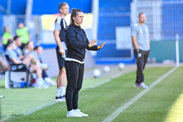 Fußball I Frauen I Saison 2026-2027 I DFB-Pokal I 1. FC Magdeburg - 1. FC Union Berlin I 27.09.2026 Marie-Louise Eta (Trainer, 1. FC Union Berlin) Freisteller, Nahaufnahme, Porträt, Portrait, Einzelfoto, Einzelbild, Körper Magdeburg Avnet Arena (Heinz-Krügel-Platz 1) Sachsen-Anhalt Deutschland Copyright: xLobeca InesxHähnelx