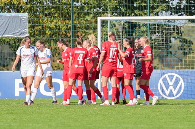 DFB-Pokal der Frauen: SC Sand vs. VfL Wolfsburg, 27.09.2026 Torjubel zum 0:2 durch Svenja Huth (VfL Wolfsburg, 10) DFB-Pokal der Frauen: SC Sand vs. VfL Wolfsburg, Adams Arena, 27.09.2026 DFB DFL REGULATIONS PROHIBIT ANY USE OF PHOTOGRAPHS AS IMAGE SEQUENCES AND OR QUASI-VIDEO. Copyright: xBEAUTIFULxSPORTS Boscox