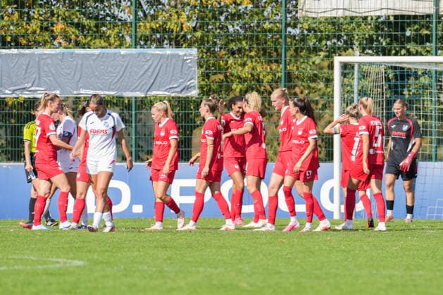 DFB-Pokal der Frauen: SC Sand vs. VfL Wolfsburg, 27.09.2026 Torjubel zum 0:2 durch Svenja Huth (VfL Wolfsburg, 10) DFB-Pokal der Frauen: SC Sand vs. VfL Wolfsburg, Adams Arena, 27.09.2026 DFB DFL REGULATIONS PROHIBIT ANY USE OF PHOTOGRAPHS AS IMAGE SEQUENCES AND OR QUASI-VIDEO. Copyright: xBEAUTIFULxSPORTS Boscox