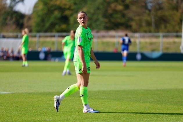 Fußball I Frauen I Saison 2026-2027 I DFB Pokal I FC Schalke 04 - SGS Essen I 27.09.2026 Antonia Baaß (8, SGS Essen) Freisteller, Nahaufnahme, Porträt, Portrait, Einzelfoto, Einzelbild, Körper Gelsenkirchen Parkstadion Nordrhein-Westfalen Deutschland Copyright: xLobeca CedricxSiefkerx